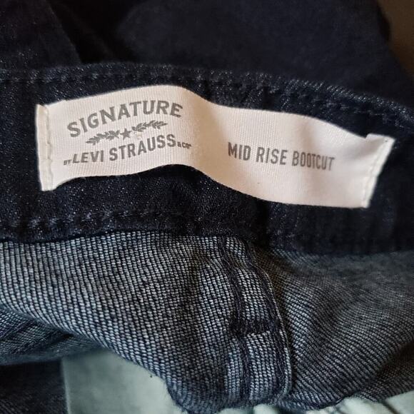 LEVIS MIDRISE BOOTCUT NEW DARK WASH JEANS SIZE SIZE 32 - Picture 4 of 4
